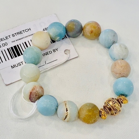 Jewelry - Natural stone large chalky milk bead stretch